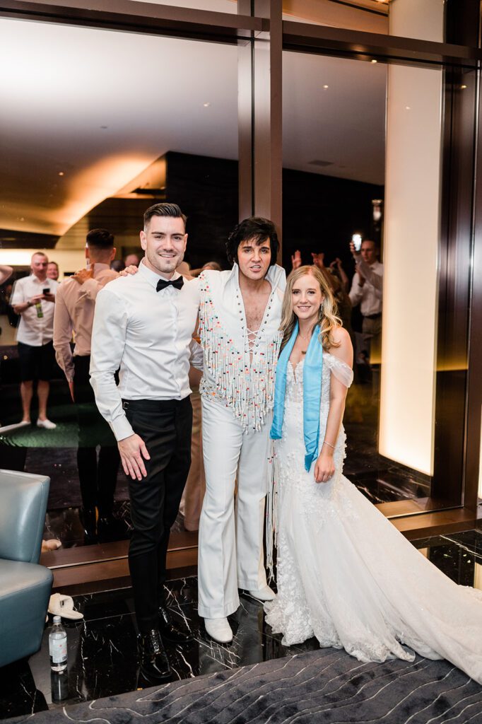 Elvis Impersonator for hire for this Las Vegas Wedding
